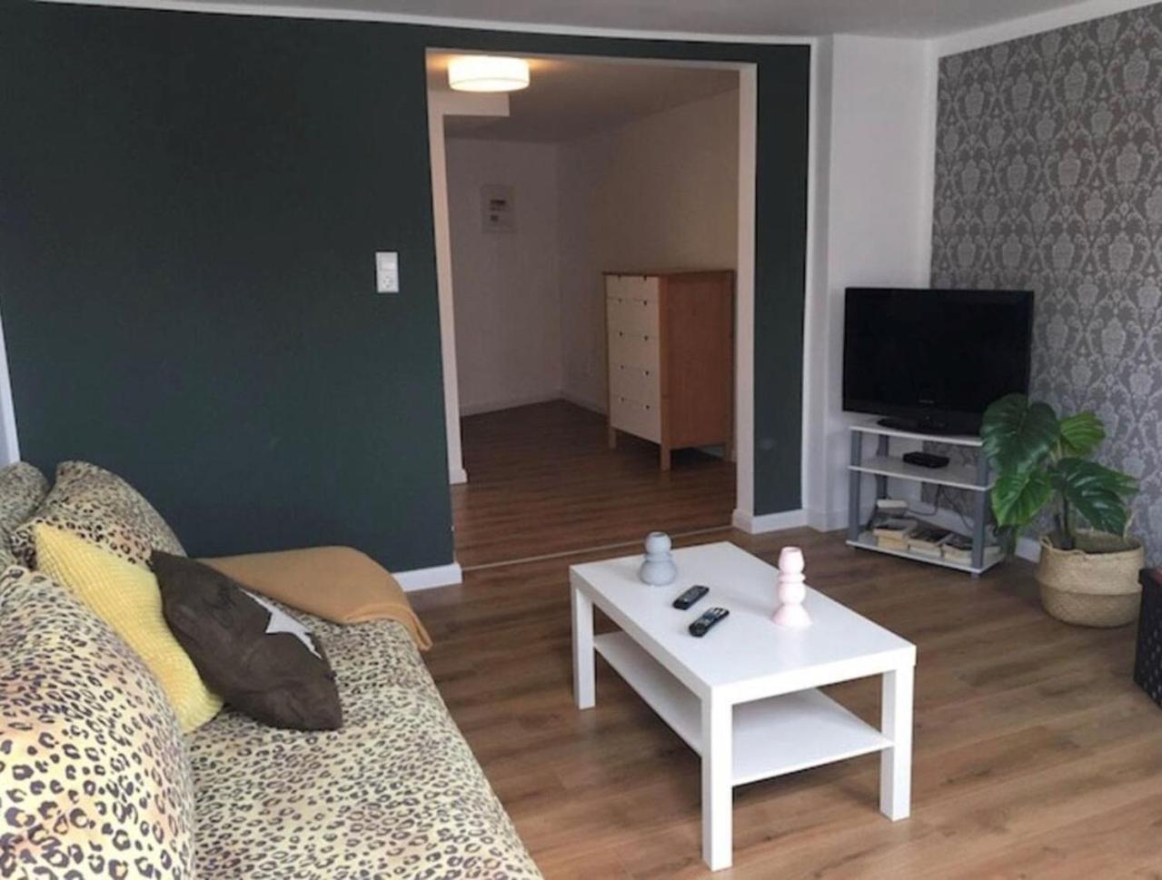 Komfortabele Mitten Im Zentrum Bremerhavens Apartment